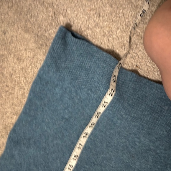 Banana Republic Aqua Blue Merino Fine Wool Crewneck Sweater - Picture 6 of 6